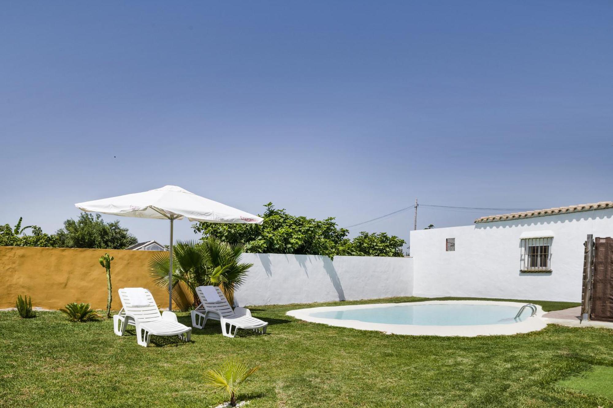 הוילה קוניל דה לה פרונטרה Casa El Mirlo מראה חיצוני תמונה